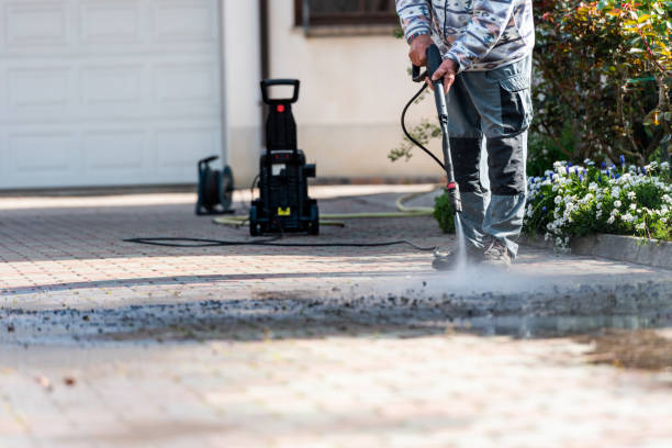 Why Choose Our Certified Pressure Washing Experts for Your Project Needs in Murphy, MO?